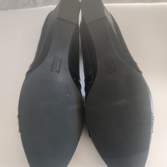 Comfort Well by Beacon Women Block Heeled Slip On Loafers Size US 8.5M Black - Picture 8 of 8